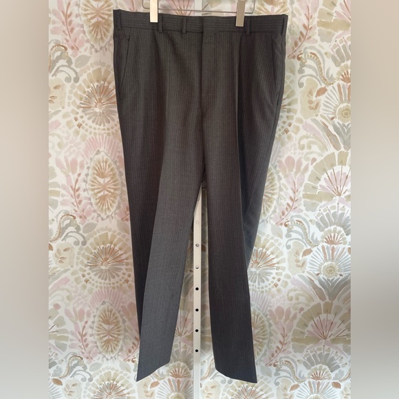 Christian Dior 2 PC Grey Suit - Size 43R - Picture 4 of 11